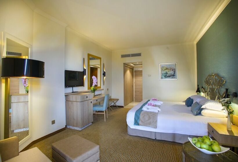 חדר דלוקס יחיד, The Grandresort   Limited Edition By Leonardo Hotels