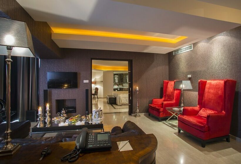 סוויטה נשיאותית, The Grandresort   Limited Edition By Leonardo Hotels