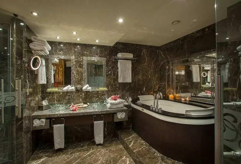 سوئیت پرزیدنت, The Grandresort   Limited Edition By Leonardo Hotels