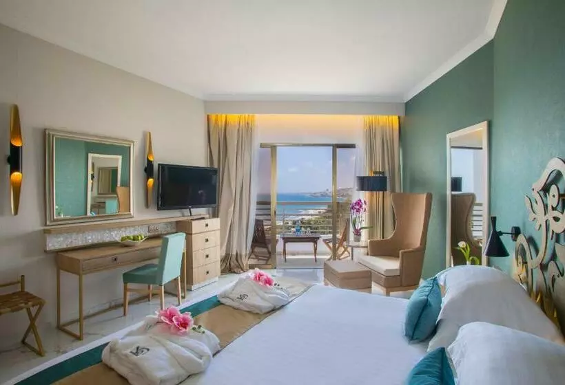 سوئیت اجرایی با چشم‌انداز دریا, The Grandresort   Limited Edition By Leonardo Hotels