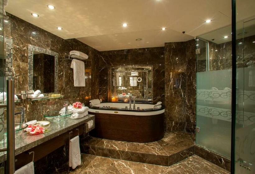 סוויטה נשיאותית, The Grandresort   Limited Edition By Leonardo Hotels