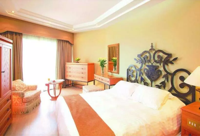 سوئیت اجرایی با چشم‌انداز دریا, The Grandresort   Limited Edition By Leonardo Hotels