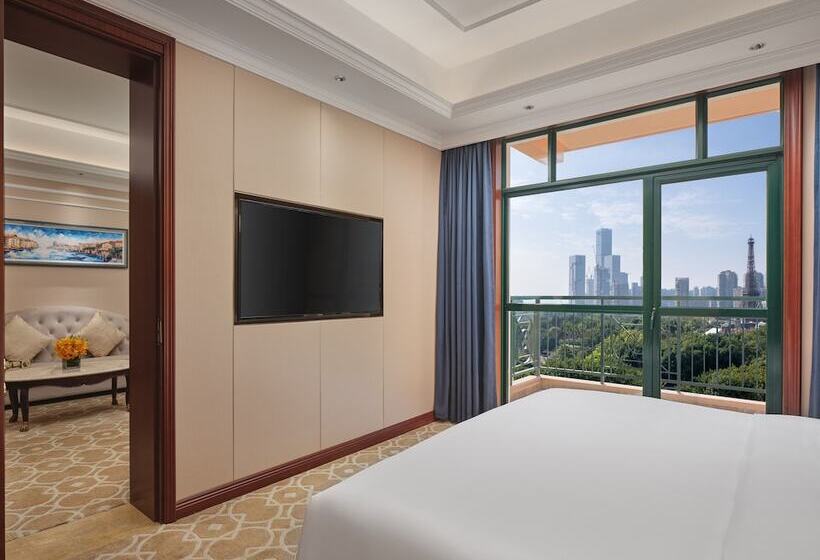 Люкс, Indigo Shenzhen Overseas Chinese Town, An Ihg