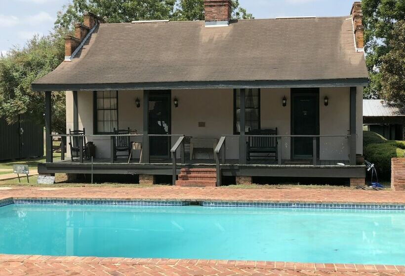 스탠다드 룸 더블 침대, Loyd Hall Plantation