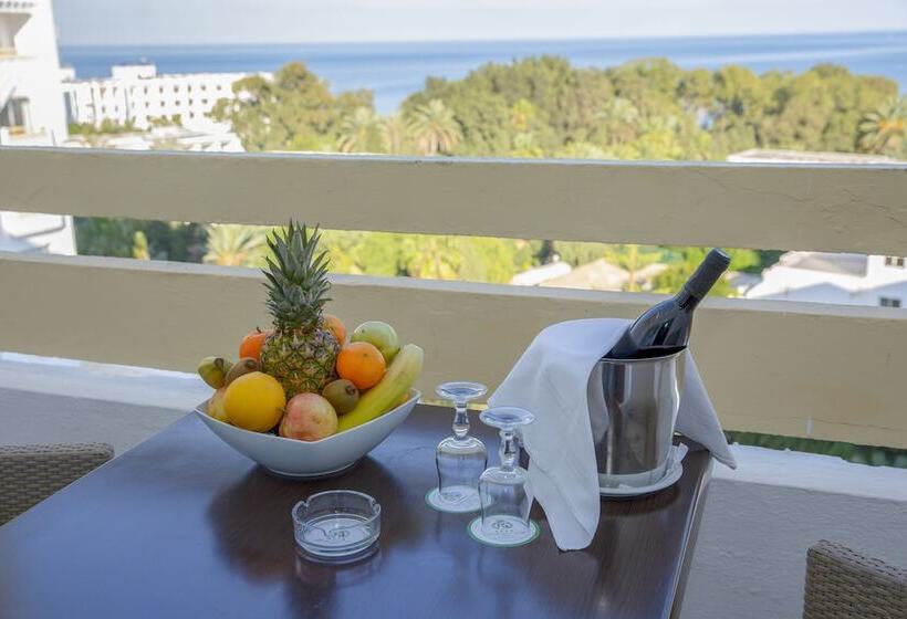 اتاق استاندارد با چشم‌انداز دریا, Marhaba Royal Salem