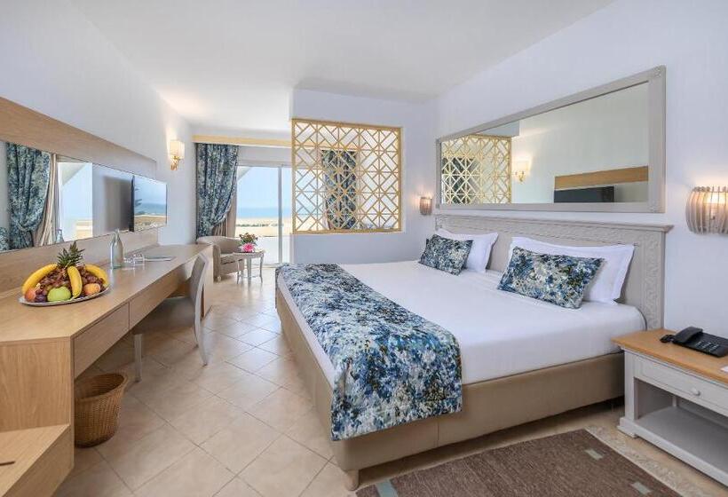 اتاق استاندارد سه نفره, Marhaba Royal Salem