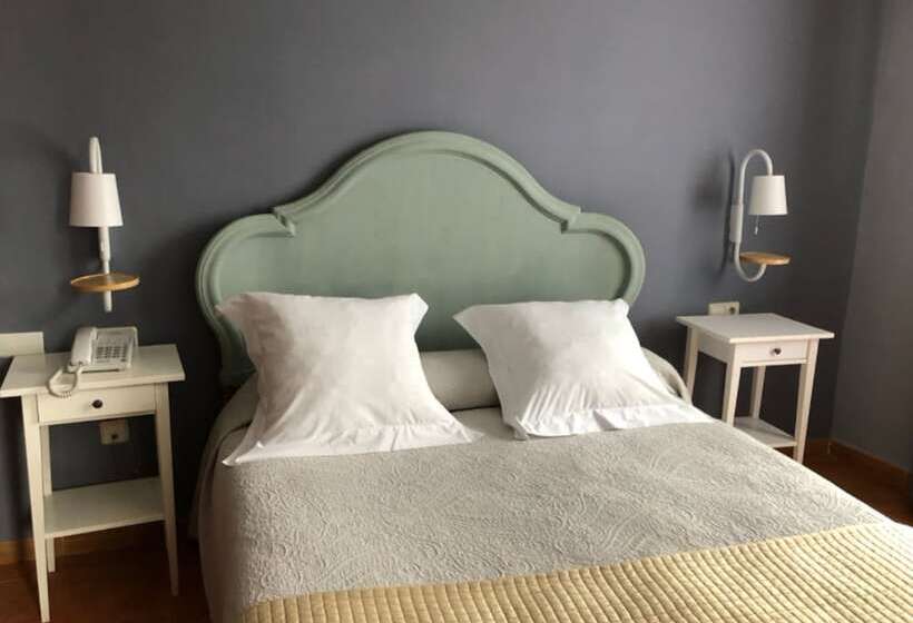 Номер Стандарт, Patilla Ciudad De Requena