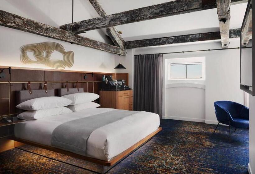 اتاق استاندارد با تخت بزرگ, Pier One Sydney Harbour, Autograph Collection