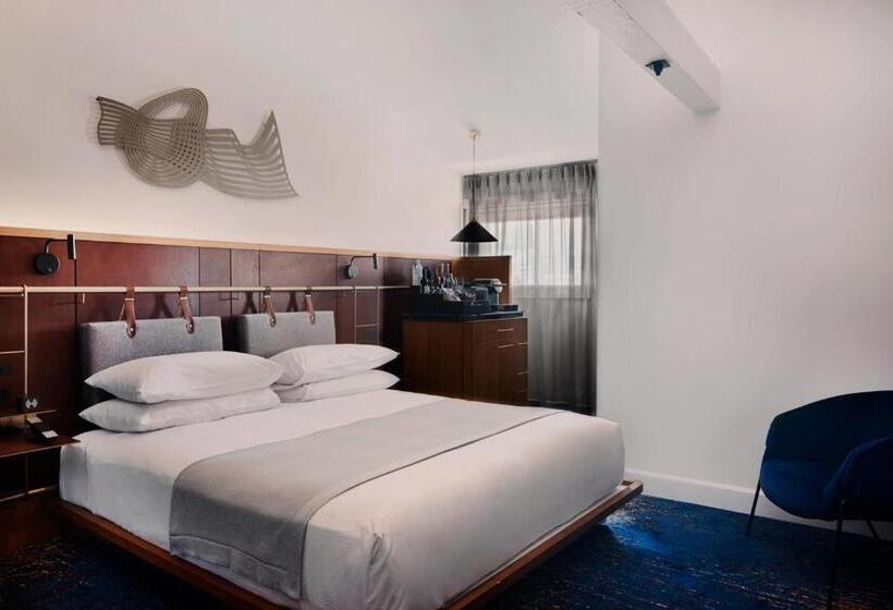 اتاق استاندارد با تخت بزرگ, Pier One Sydney Harbour, Autograph Collection