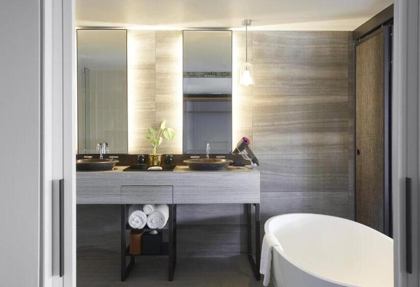 سوئیت با چشم‌انداز, Pier One Sydney Harbour, Autograph Collection