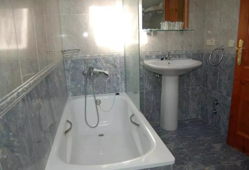 スタンダードトリプルルーム, Apartamentos Peña Santa