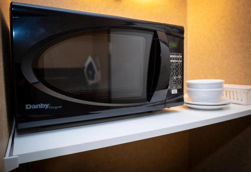 חדר סטנדרט שתי מיטות זוגיות, Sandman Hotel Castlegar