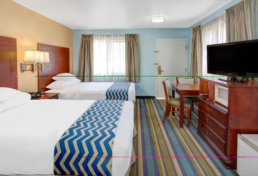 غرفة قياسية لذوى الاحتياجات الخاصة, Travelodge By Wyndham Bishop