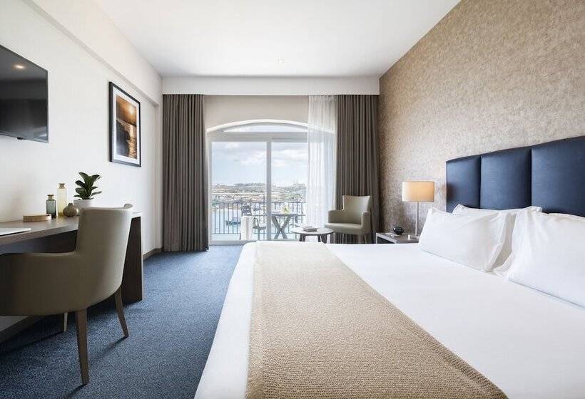 اتاق سوپریور با چشم‌انداز دریا, Waterfront