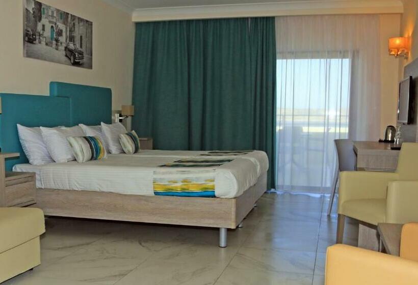 Номер Стандарт Вид на Бассейн, Riviera Spa Resort - Adults Only