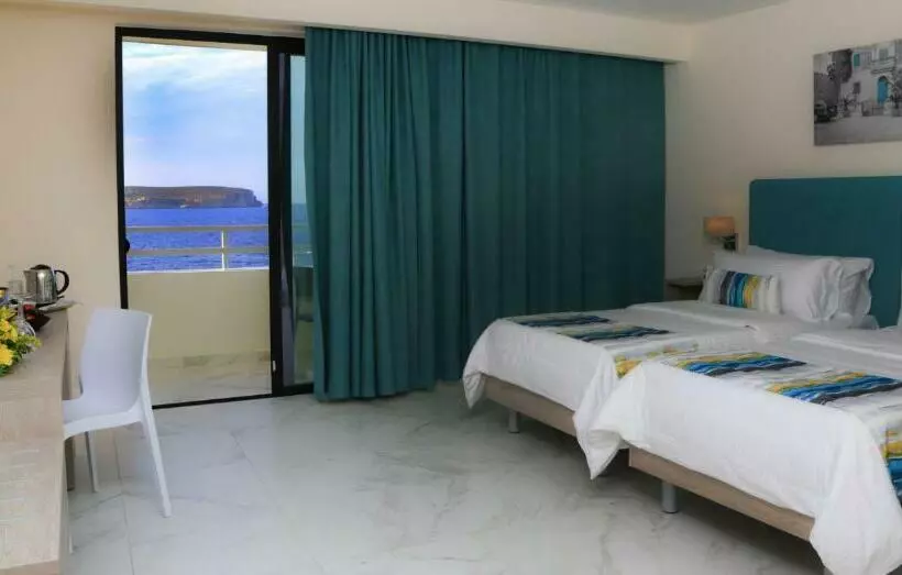 اتاق سه نفره سوپریور با چشم‌انداز دریا, Riviera Spa Resort - Adults Only