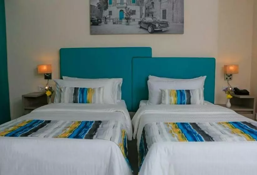 اتاق خانوادگی با چشم‌انداز استخر, Riviera Spa Resort - Adults Only