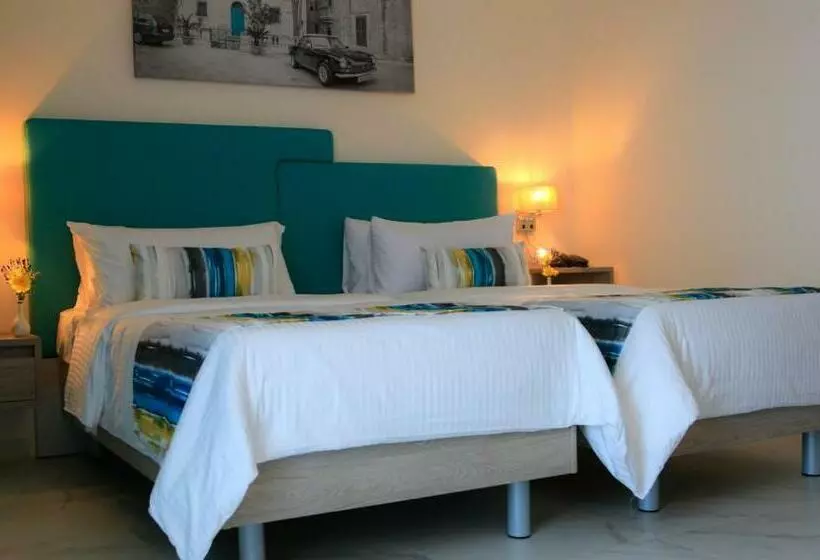 اتاق خانوادگی با چشم‌انداز استخر, Riviera Spa Resort - Adults Only