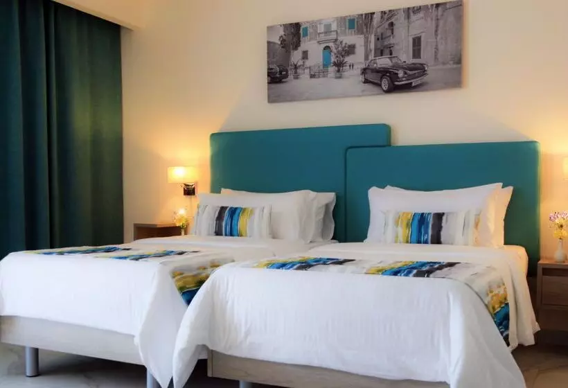 اتاق خانوادگی با چشم‌انداز استخر, Riviera Spa Resort - Adults Only