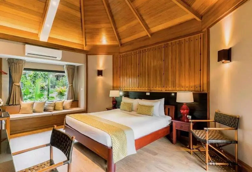 Deluxe room with river view, River Kwai Resotel