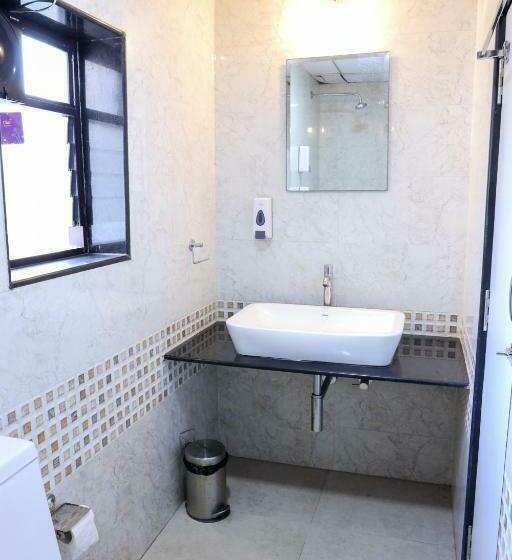 Deluxe-huone, Surya Kiran Miramar