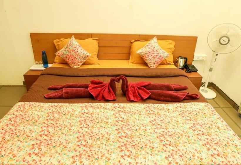 Deluxe-huone, Surya Kiran Miramar