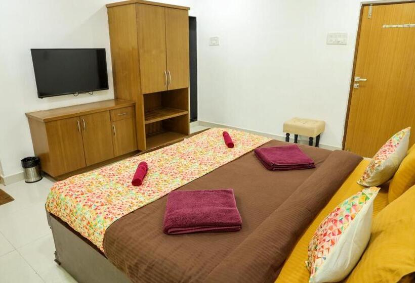 Deluxe-huone, Surya Kiran Miramar