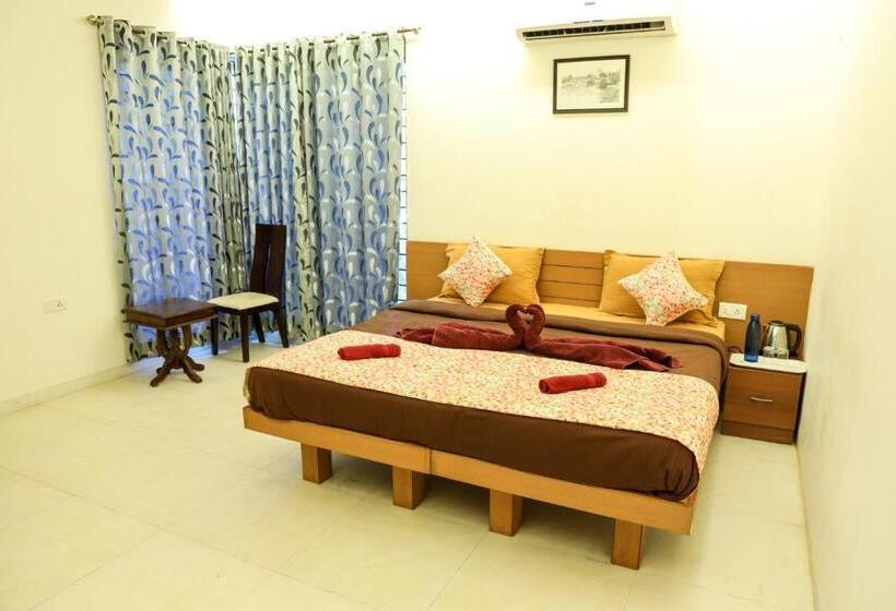 Deluxe-huone, Surya Kiran Miramar