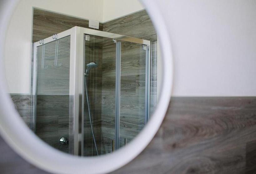 اتاق استاندارد, Agriturismo Familiare I Giardini Del Lago