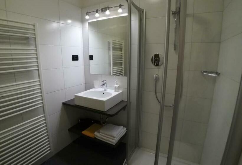 Номер Стандарт с Балконом, Garni Sirmian