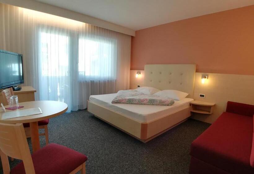 Номер Стандарт с Балконом, Garni Sirmian