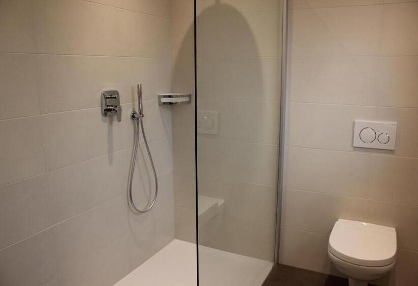 Номер Deluxe с Балконом, Garni Sirmian