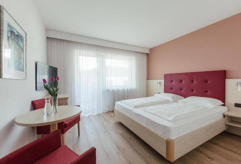 Номер Стандарт с Балконом, Garni Sirmian