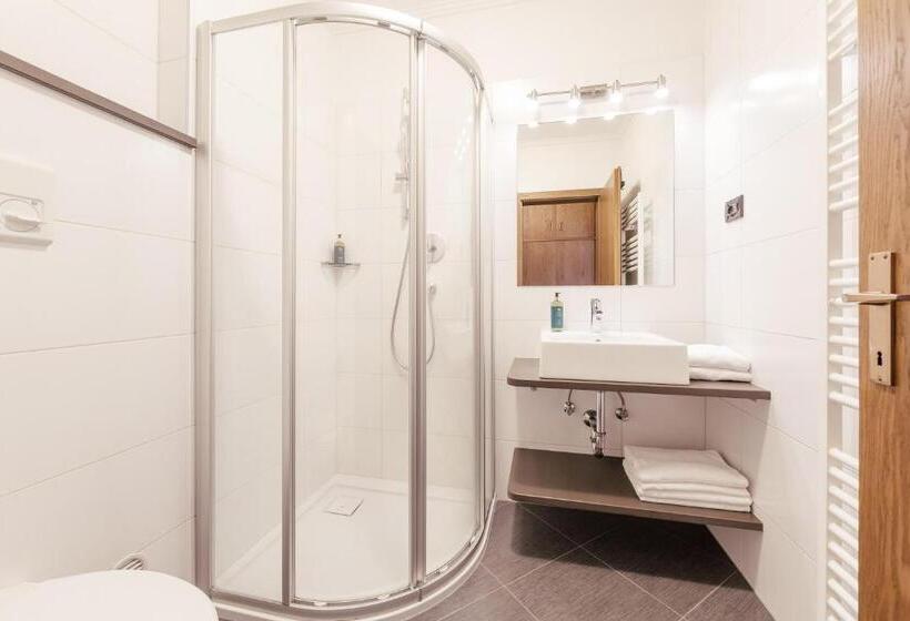 Номер Стандарт с Балконом, Garni Sirmian