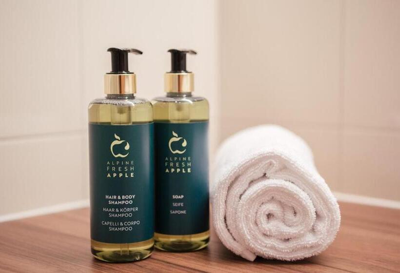 Номер Deluxe с Балконом, Garni Sirmian