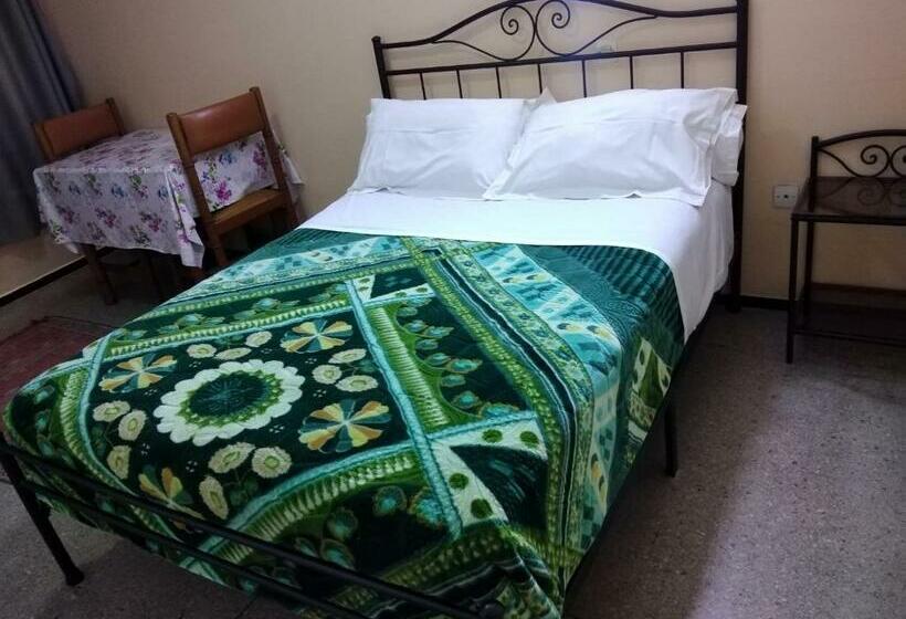 标准单人间, Hôtel Petite Suède