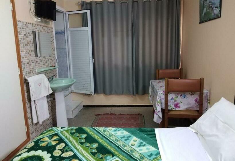 标准单人间, Hôtel Petite Suède