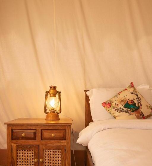 Standard Tent, Madho Bagh