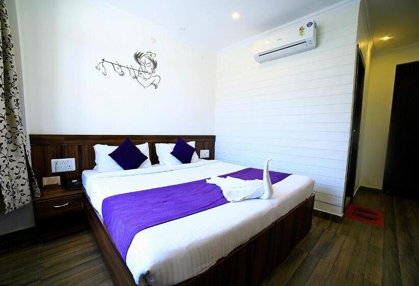 غرفة ديلوكس مزودة بشرفة, Vedas Tapovan