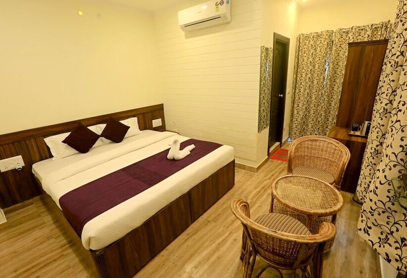 غرفة تنفيذية, Vedas Tapovan