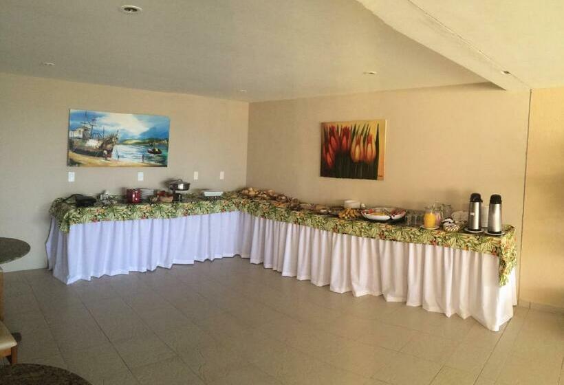 带1个卧室的带阳台的公寓, Muro Alto Suites Marupiara