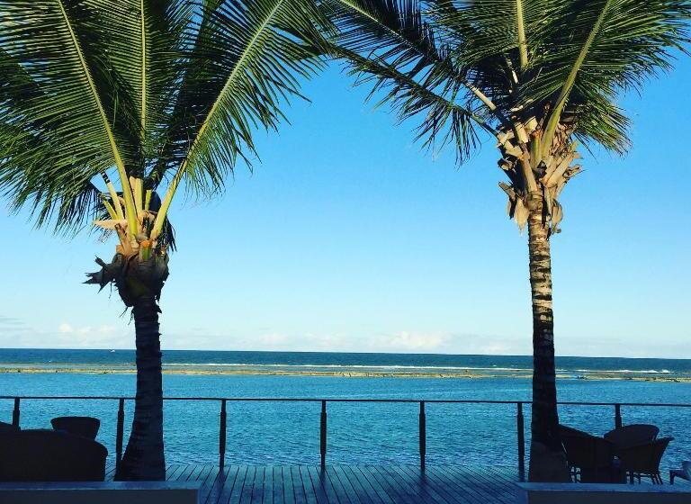 带1个卧室的带阳台的公寓, Muro Alto Suites Marupiara