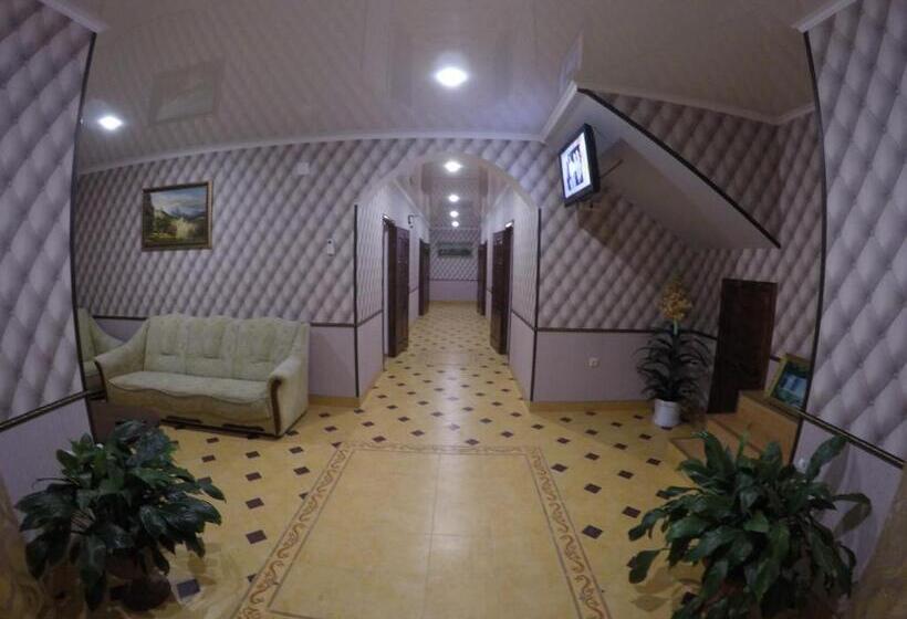 اتاق استاندارد چهارنفره با سرویس بهداشتی مشترک, Alan