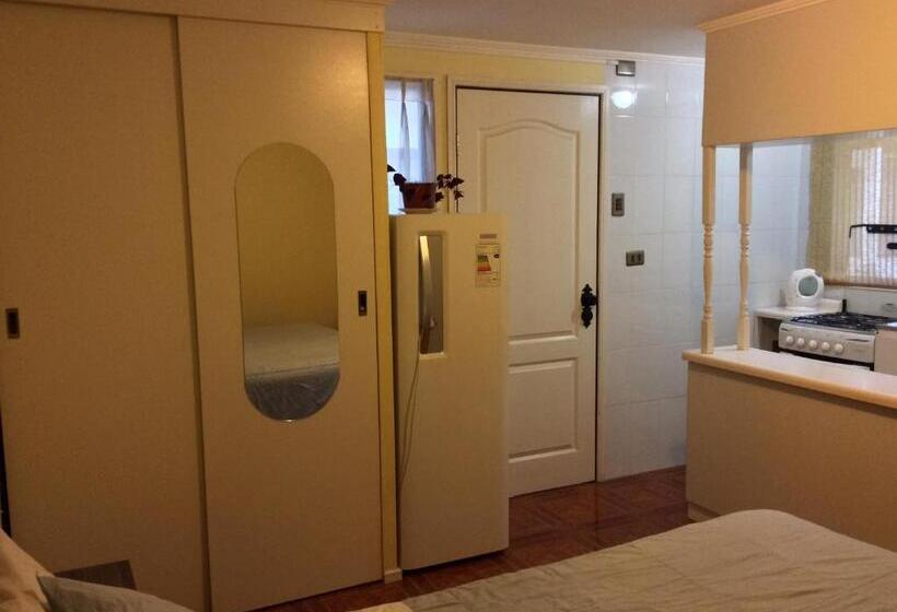 استودیوی استاندارد, Hostal Brisas Del Sur