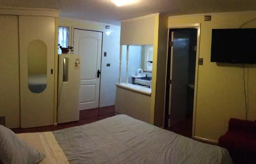استودیوی استاندارد, Hostal Brisas Del Sur