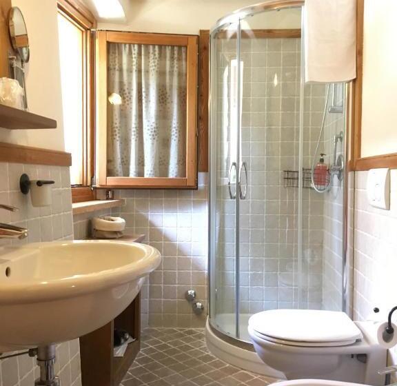 اتاق استاندارد, Maison Colombot