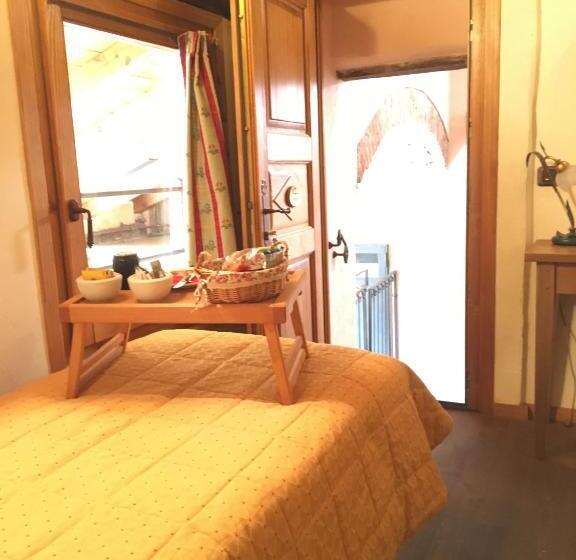 اتاق استاندارد یک نفره, Maison Colombot