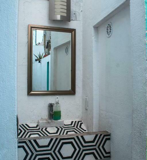 Номер Стандарт Совместная Ванная, Monkey Safari Hostel