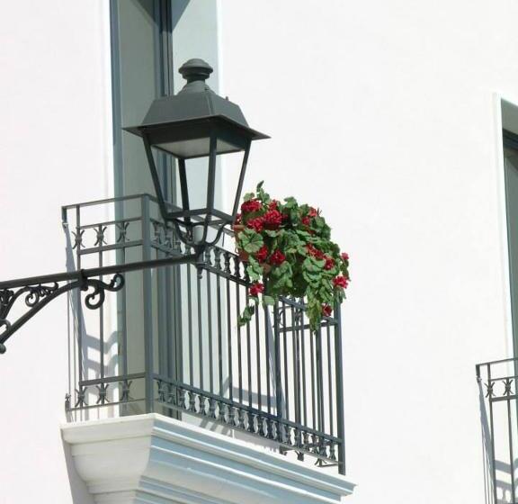 Standardzimmer, Baja Delle Sirene