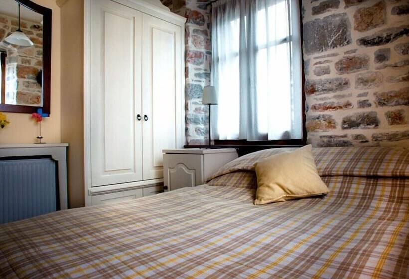 דירת חדר, Amanita Boutique